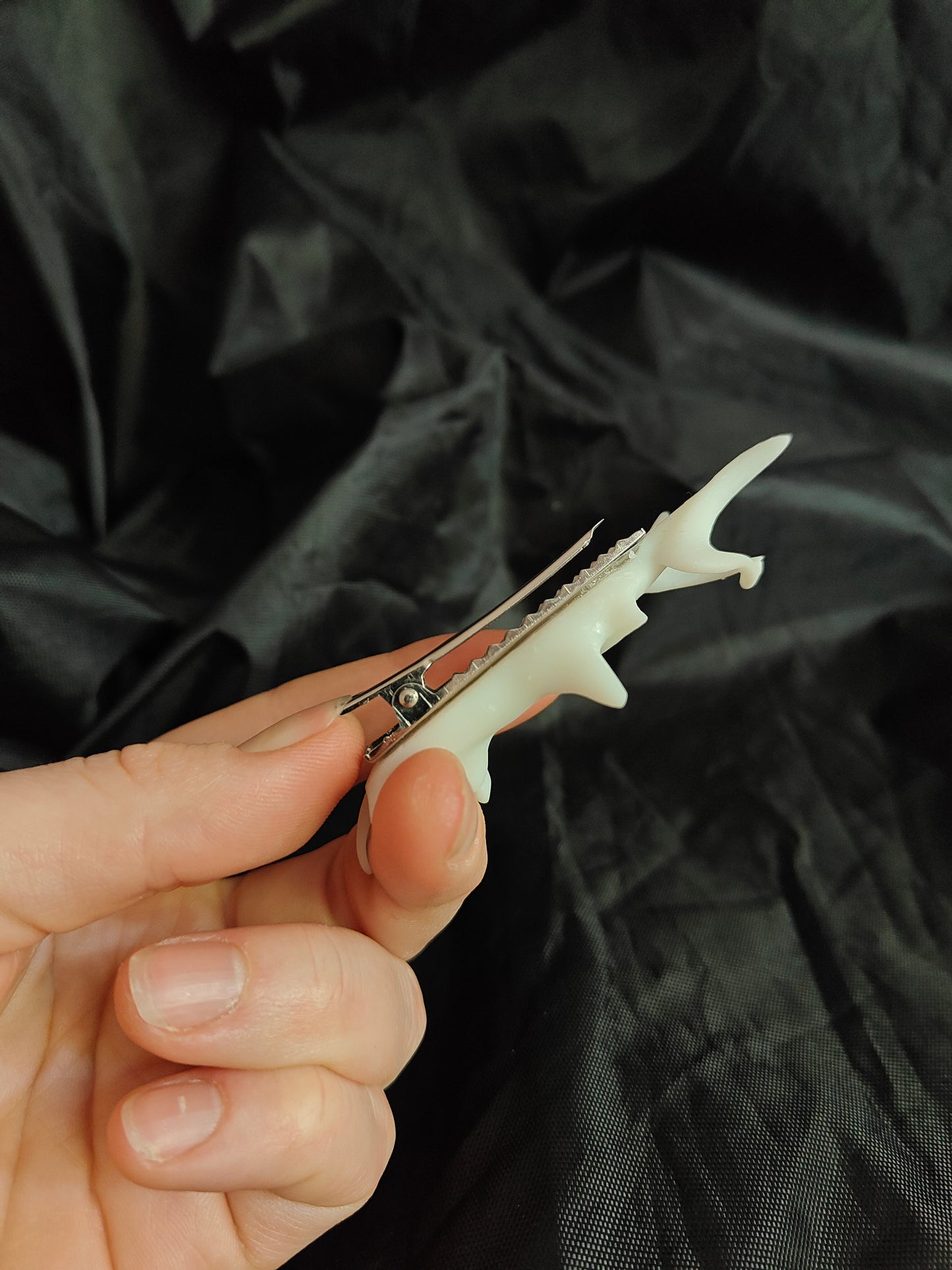 Liquid Metal - Thorn Of A Fin Hairclip