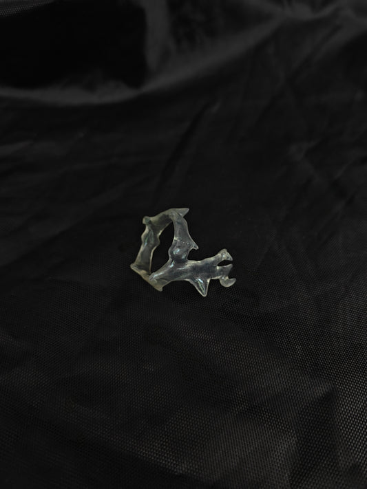 Frozen Thorns – Transparent Claw Ring
