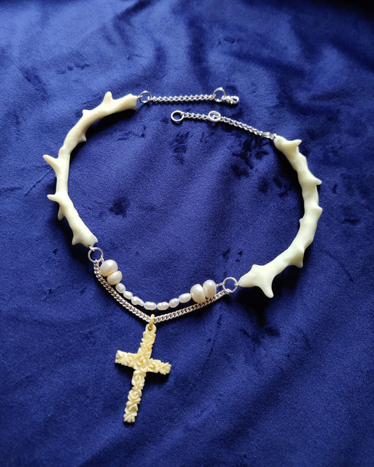 Fluorescent Thorn Choker