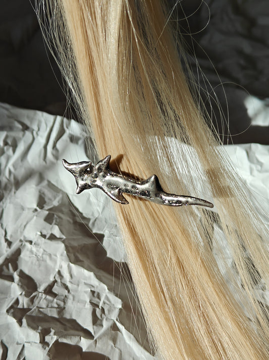 Liquid Metal - Thorn Of Affection Hairclip
