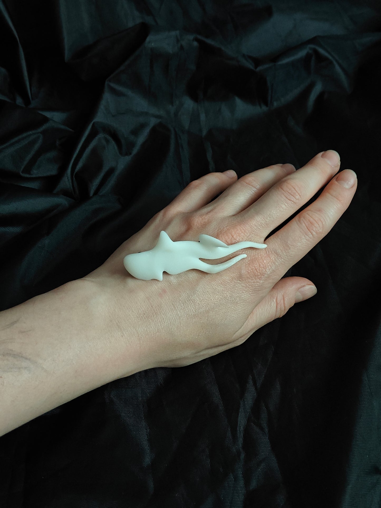 Thorn Of A Fin Hairclip